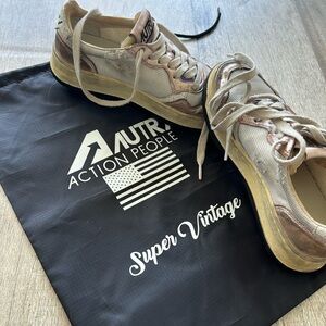 Autry super vintage - they go w everything